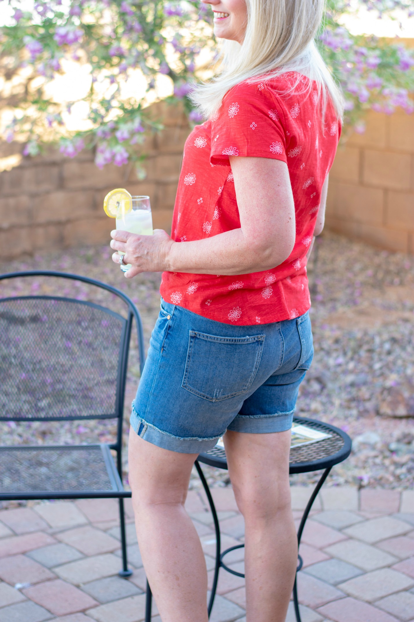 Denim shorts and a simple red print t-shirt for a simple summer day
