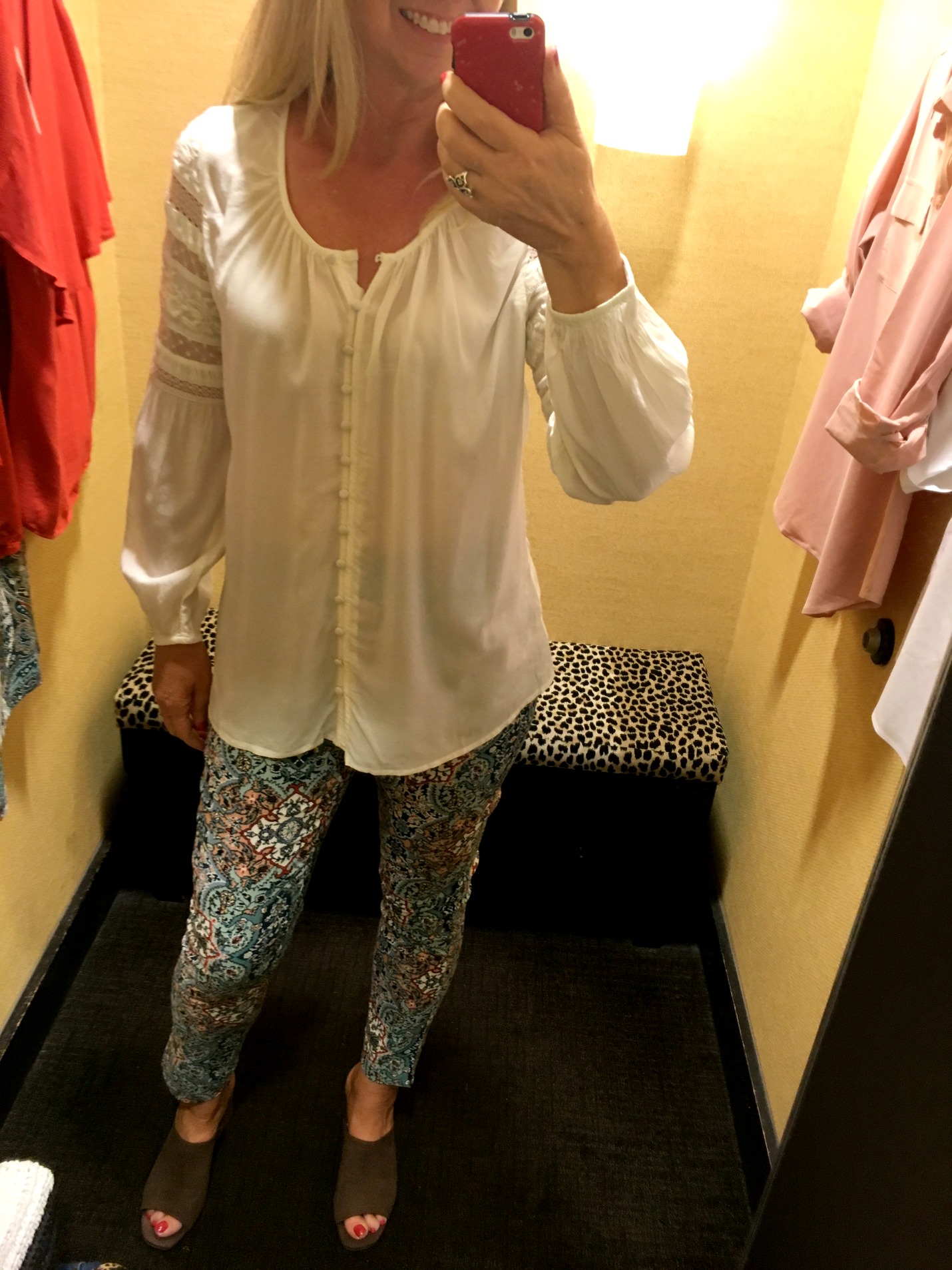 Fitting Room Try-On session Chicos
