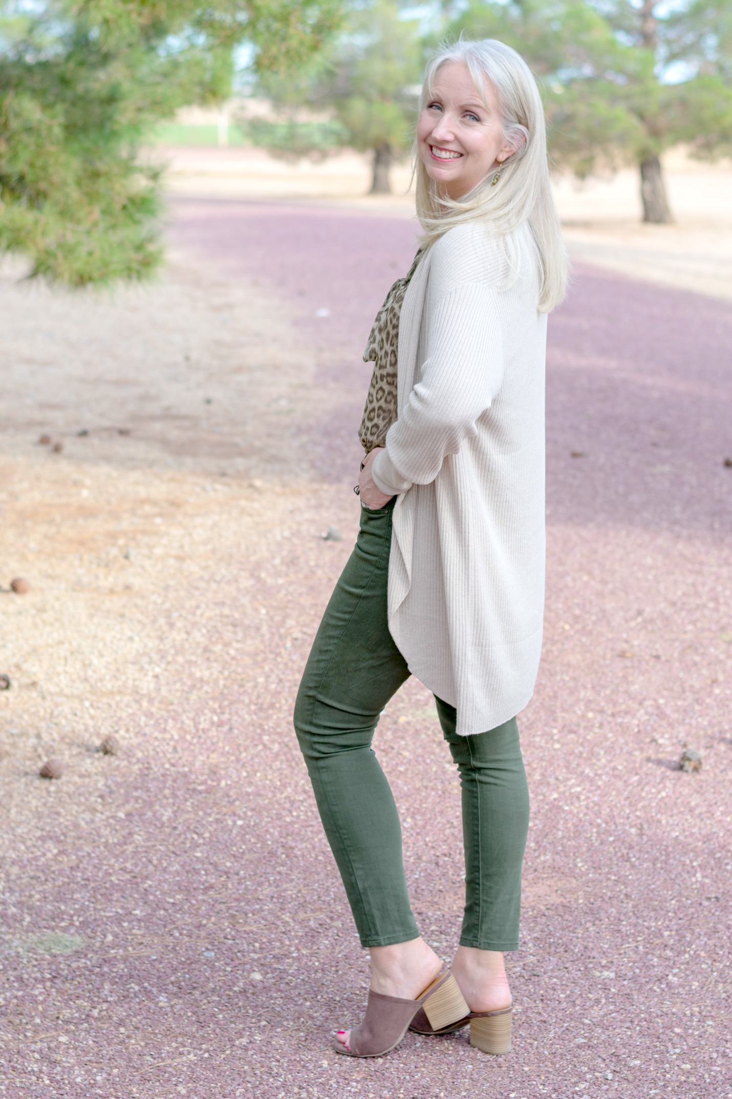 Colored Jeans and Leopard Print Blouse 7