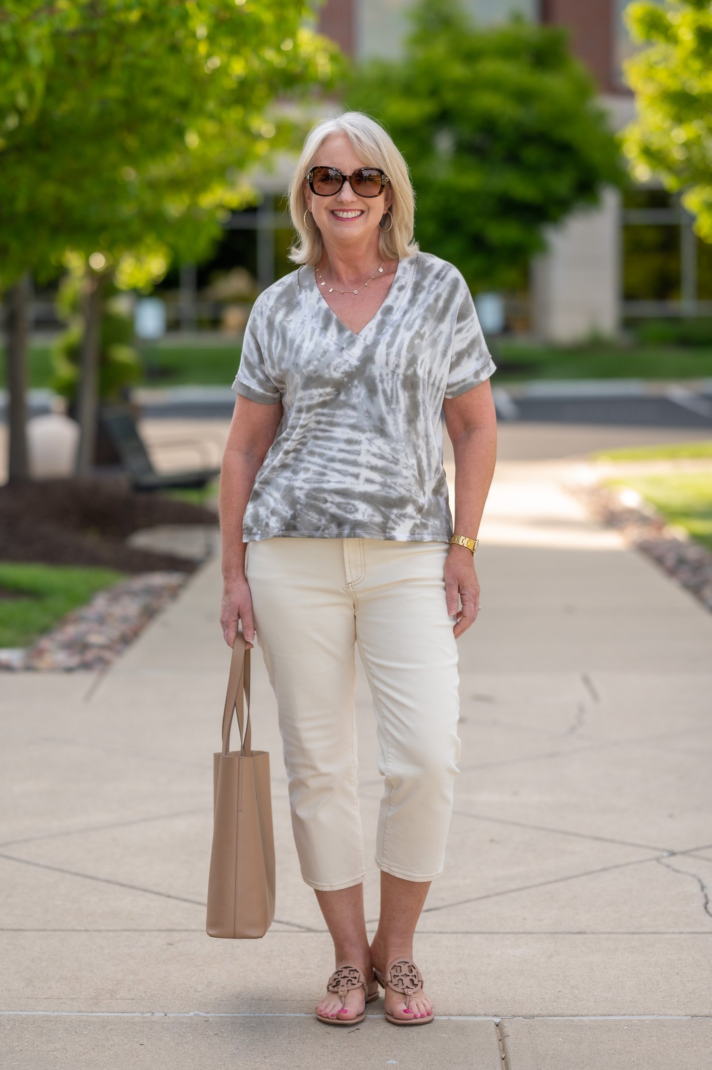 How You Absolutely CAN Wear Capri Pants this Summer - Dressed for My Day