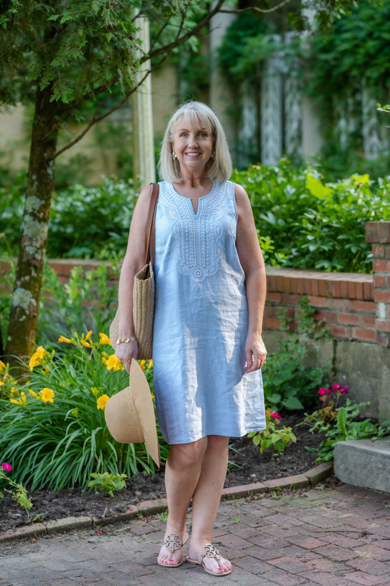 A Pretty Linen Dress for a Hot, Humid Day - Dressed for My Day
