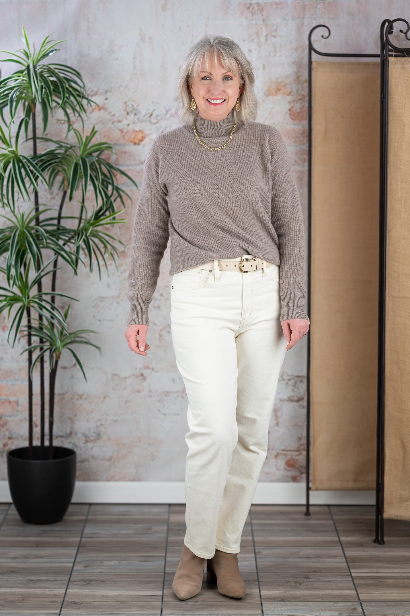 Natural Colored Jeans with a Soft Neutral