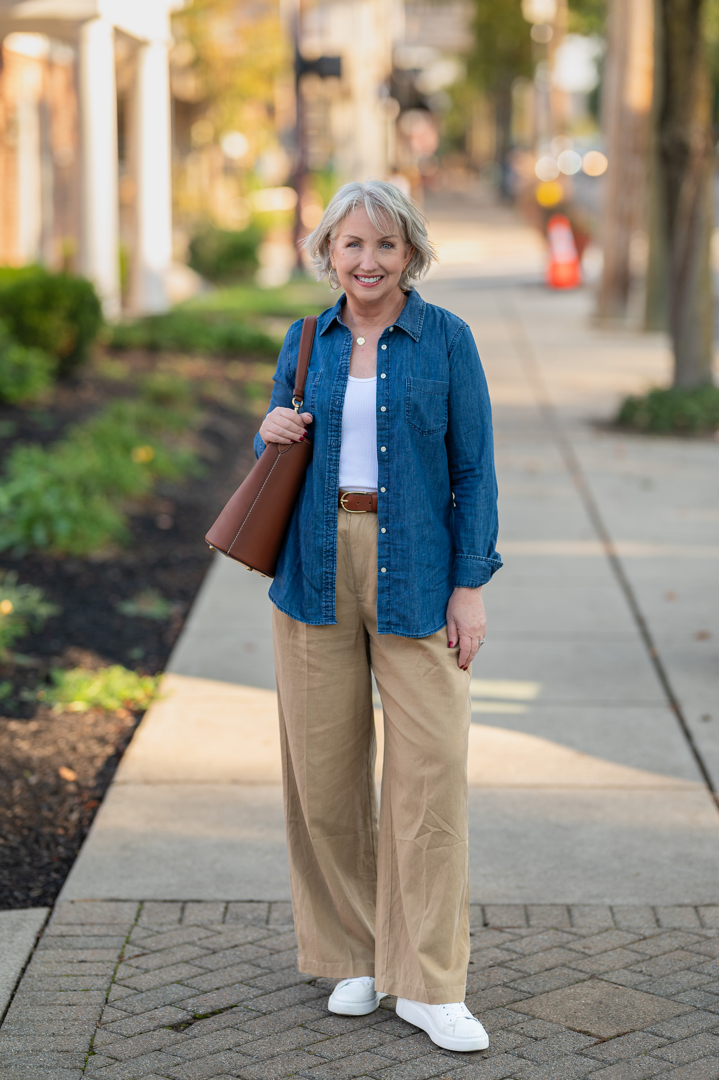 Transitioning Summer Wide-Leg Pants Into Fall - Economy of Style