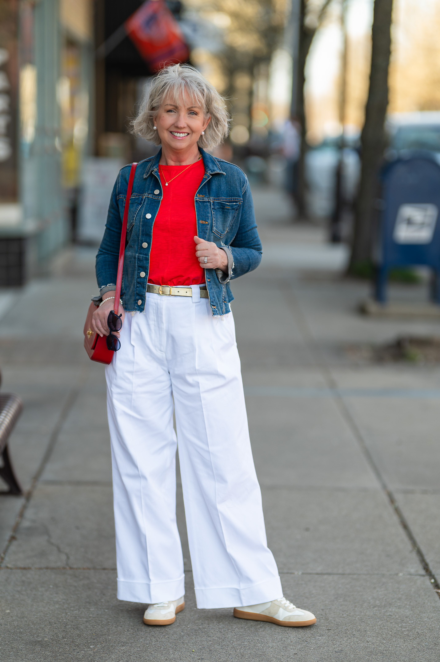 Two Ways to Wear White Pants for Spring