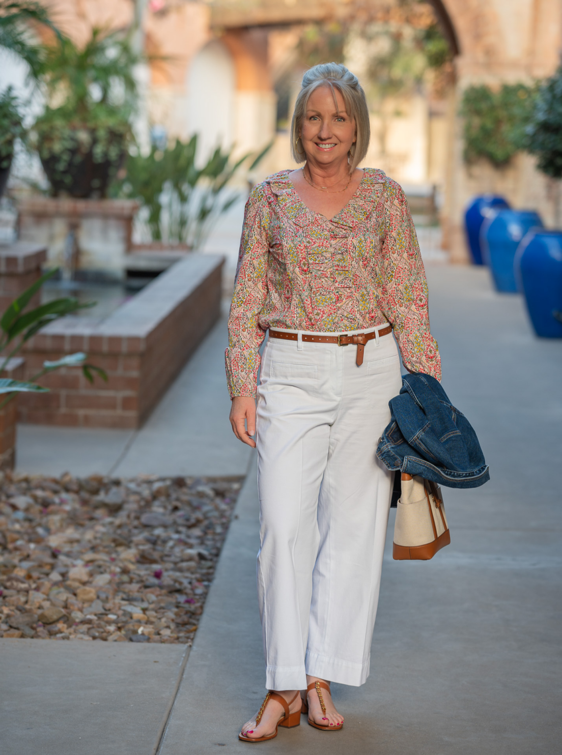Breathtaking Clodagh Mckenna’s Linen Shirt And Striped Trousers Make For An Effortlessly Elevated Spring Outfit Formula Wallpaper for Your Screen Breathtaking Clodagh Mckenna’s Linen Shirt And Striped Trousers Make For An Effortlessly Elevated Spring Outfit Formula Wallpaper for Your Screen