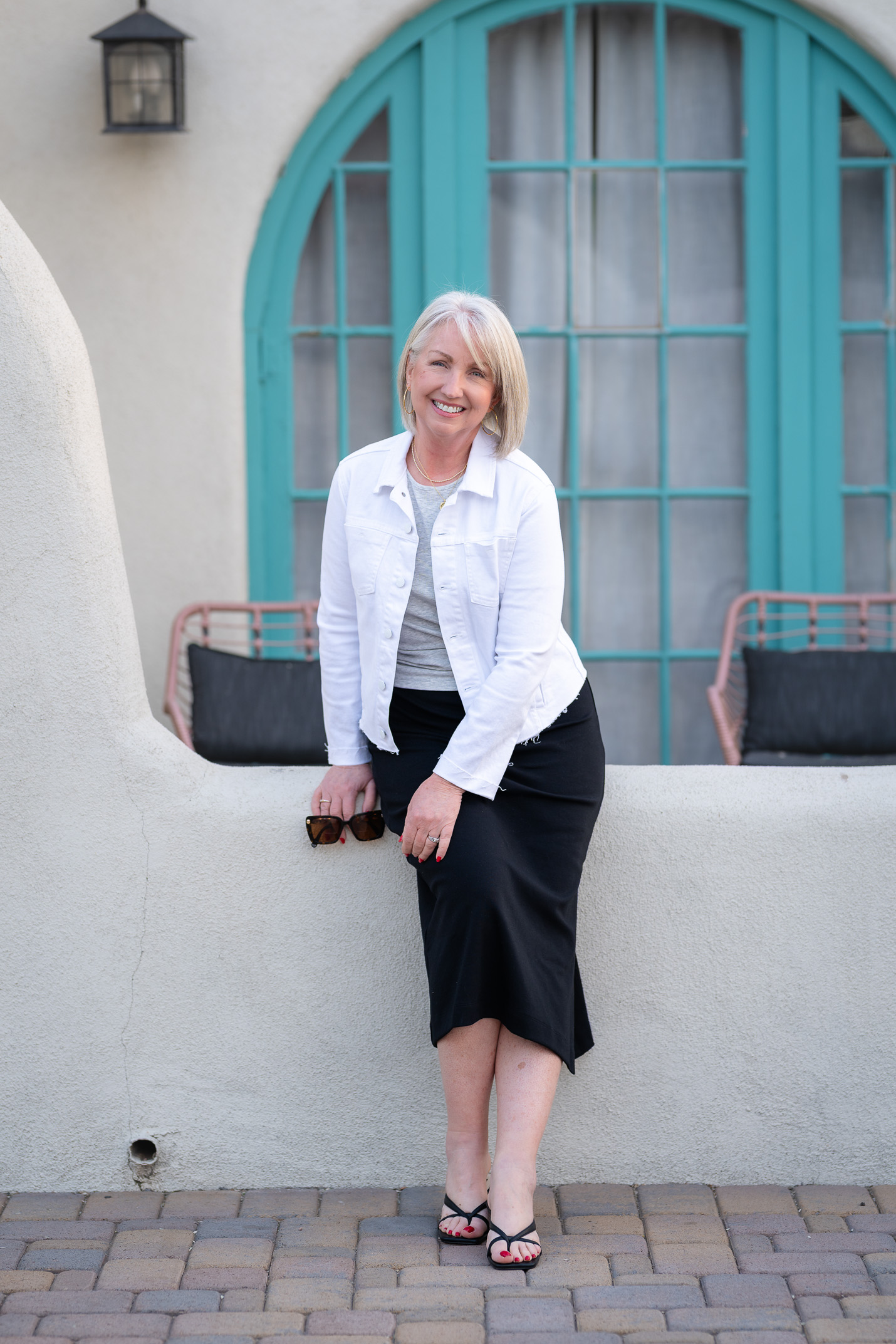 a Simple but Chic Spring Date Night Outfit Formula