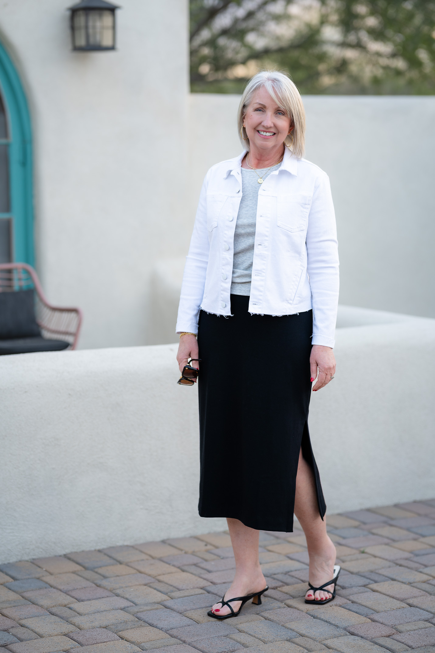 a Simple but Chic Spring Date Night Outfit Formula