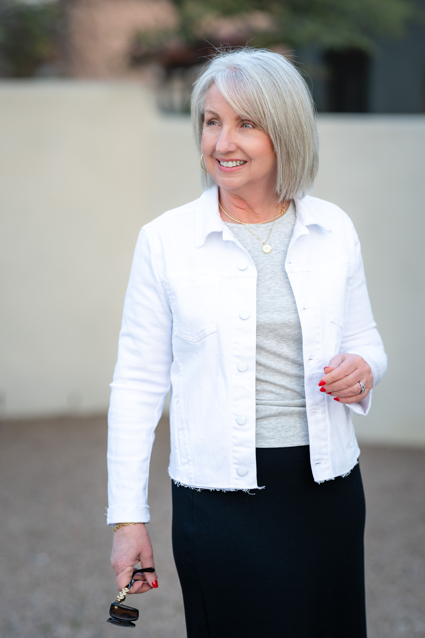 a Simple but Chic Spring Date Night Outfit Formula