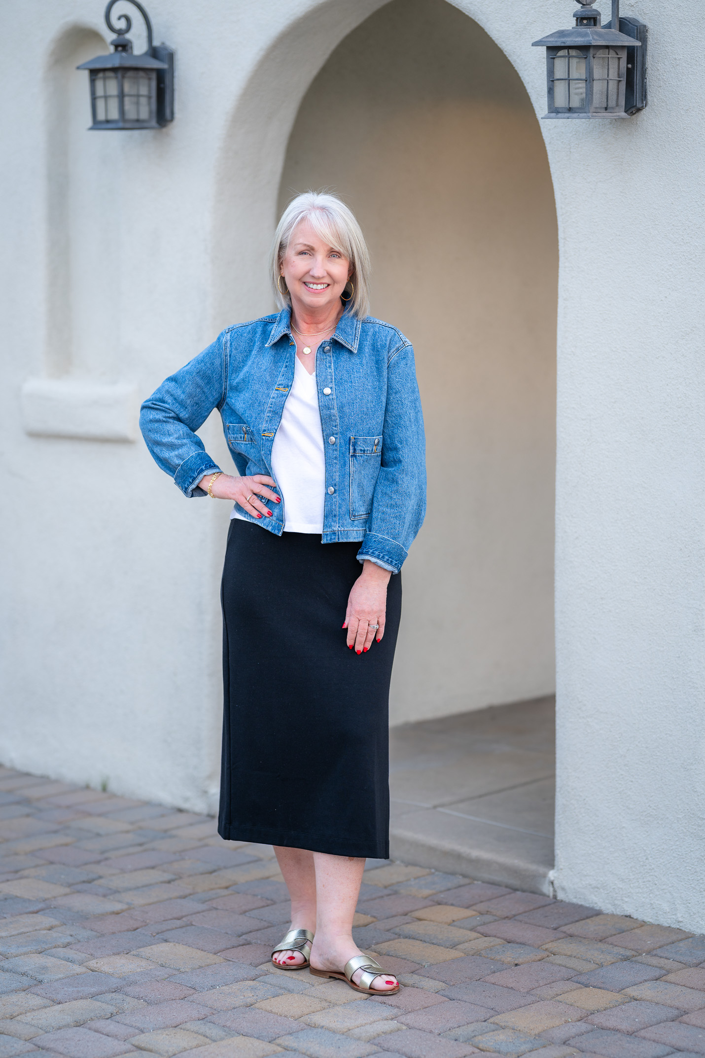 a Simple but Chic Spring Date Night Outfit Formula